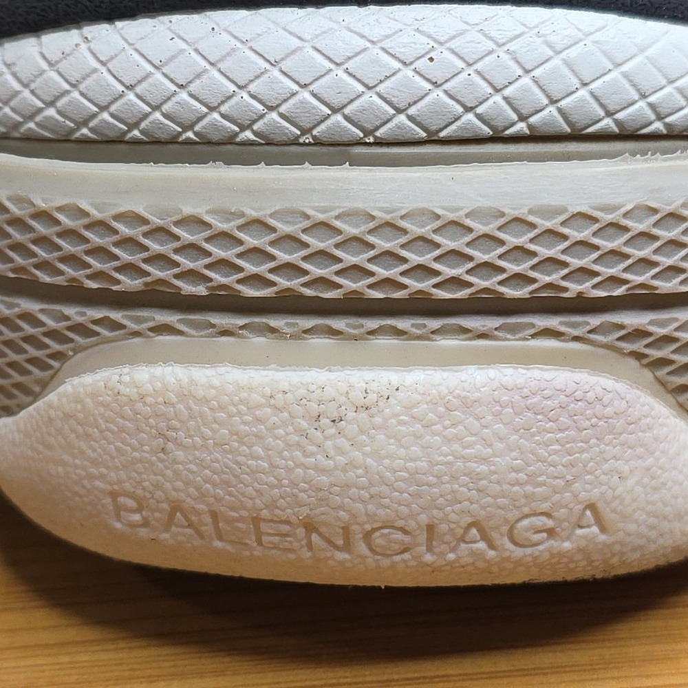 Balenciaga Triple S Sneakers Mens 43 Beige Cream Black Chunky Dad Shoes 533882 - Picture 10 of 13